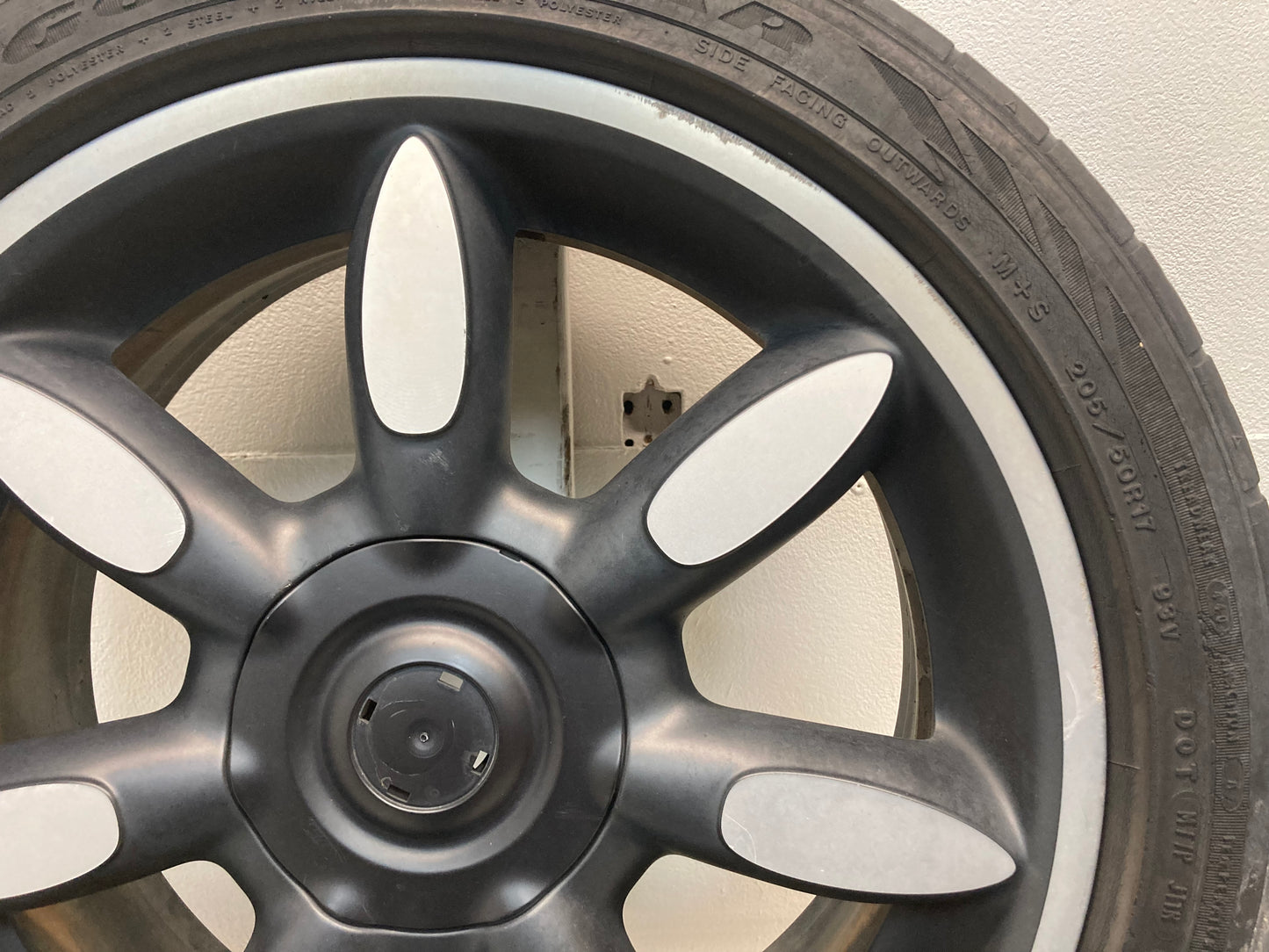 Mini Cooper S Sidewalk Edition Wheel Set 36116773800 02-15 413