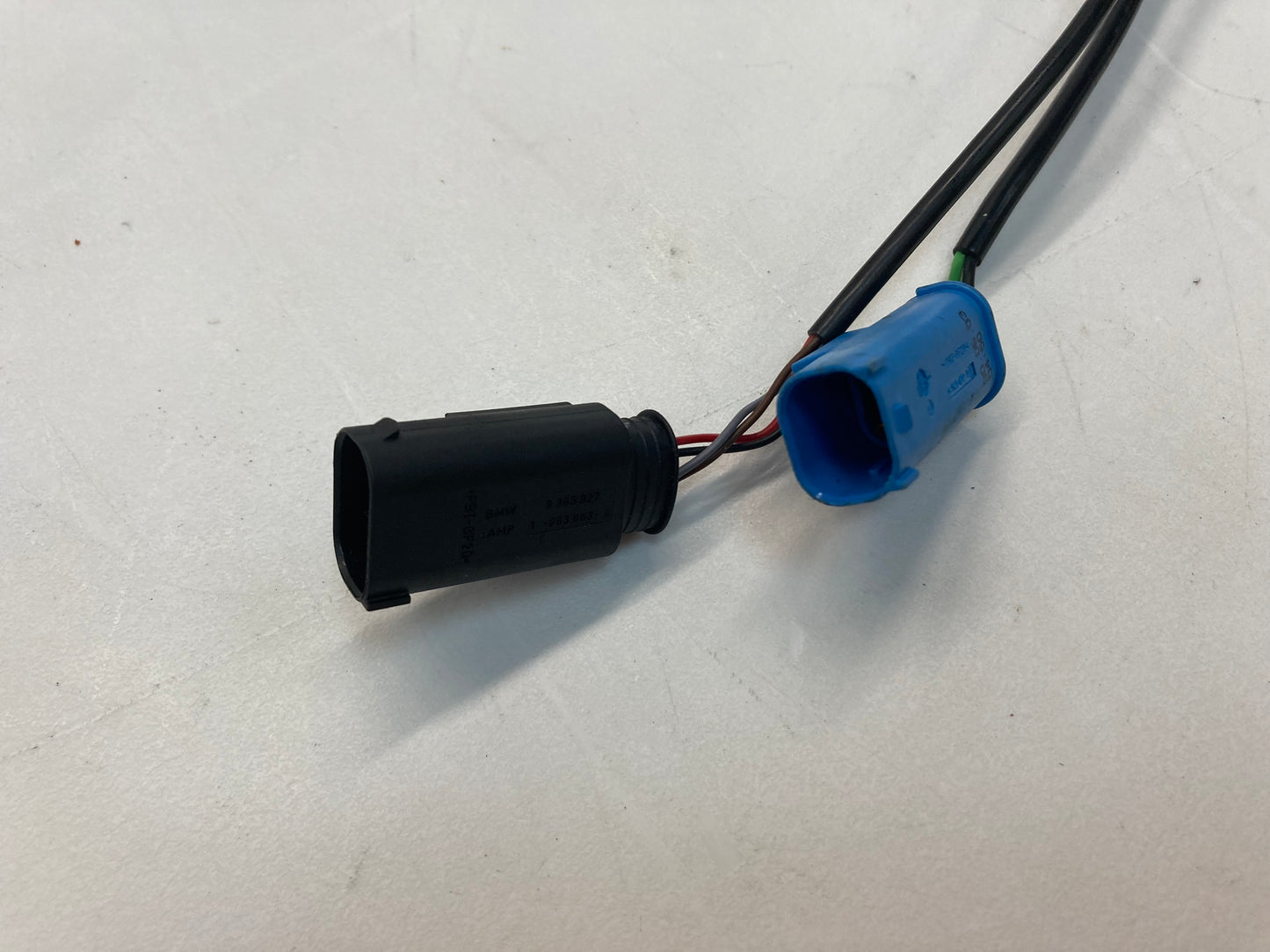 Mini Cooper Left Front Seat Belt Buckle 72111485968 2002-2005 R50 R52 R53