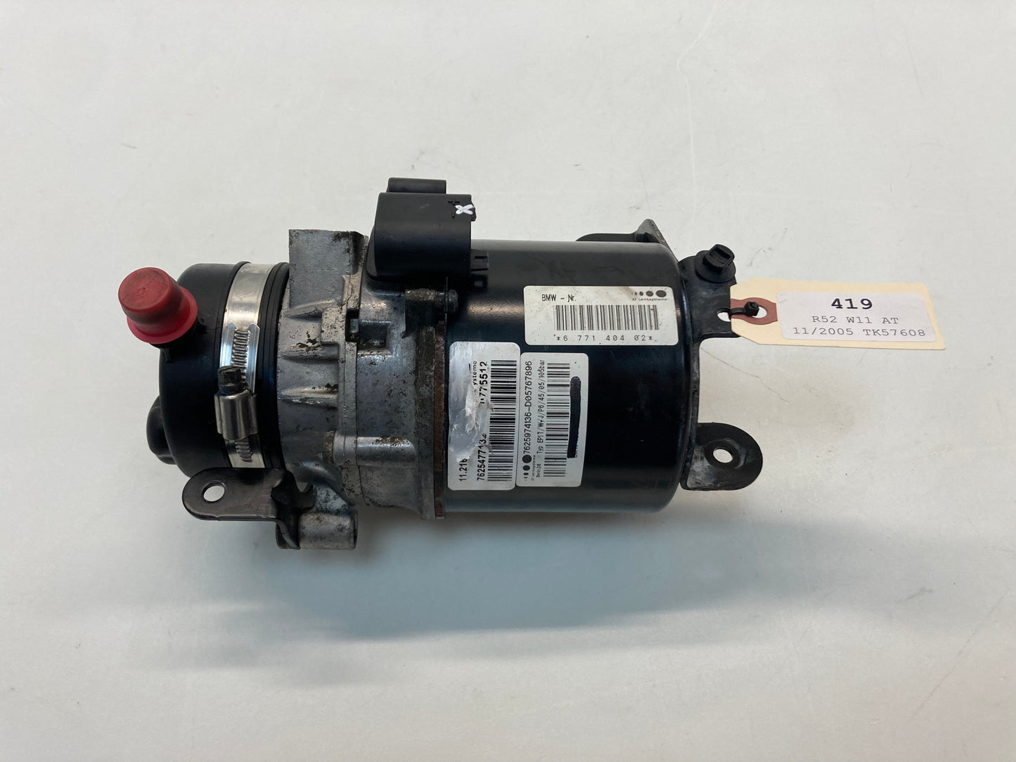 Mini Cooper Power Steering Pump With Broken Plug 32416778424 02-08 R50 R52 R53 419