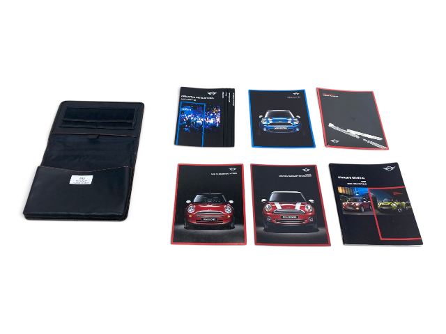 2010 Mini Cooper Owner's Manual/Technical Literature & Case 01412602938 R57 558