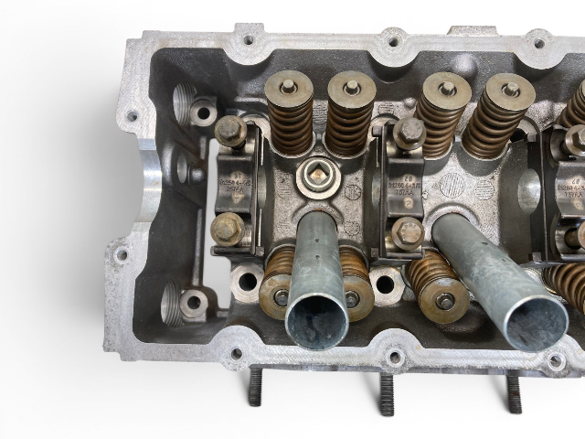 Mini Cooper S W11 Engine Cylinder Head 11127508536 2002-2008 R52 R53 548