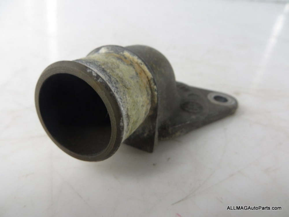 Mini Cooper Water Pump Flange Connector 11517829916 02-08 R50 R52