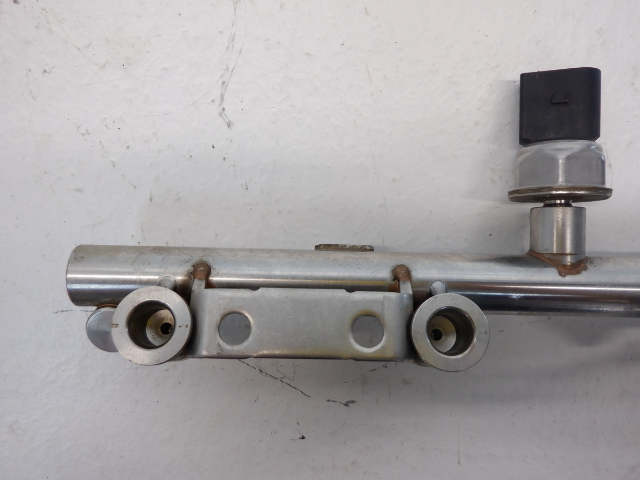 Mini Cooper S JCW Fuel Rail N18 13537630645 12-16 R5x R6x