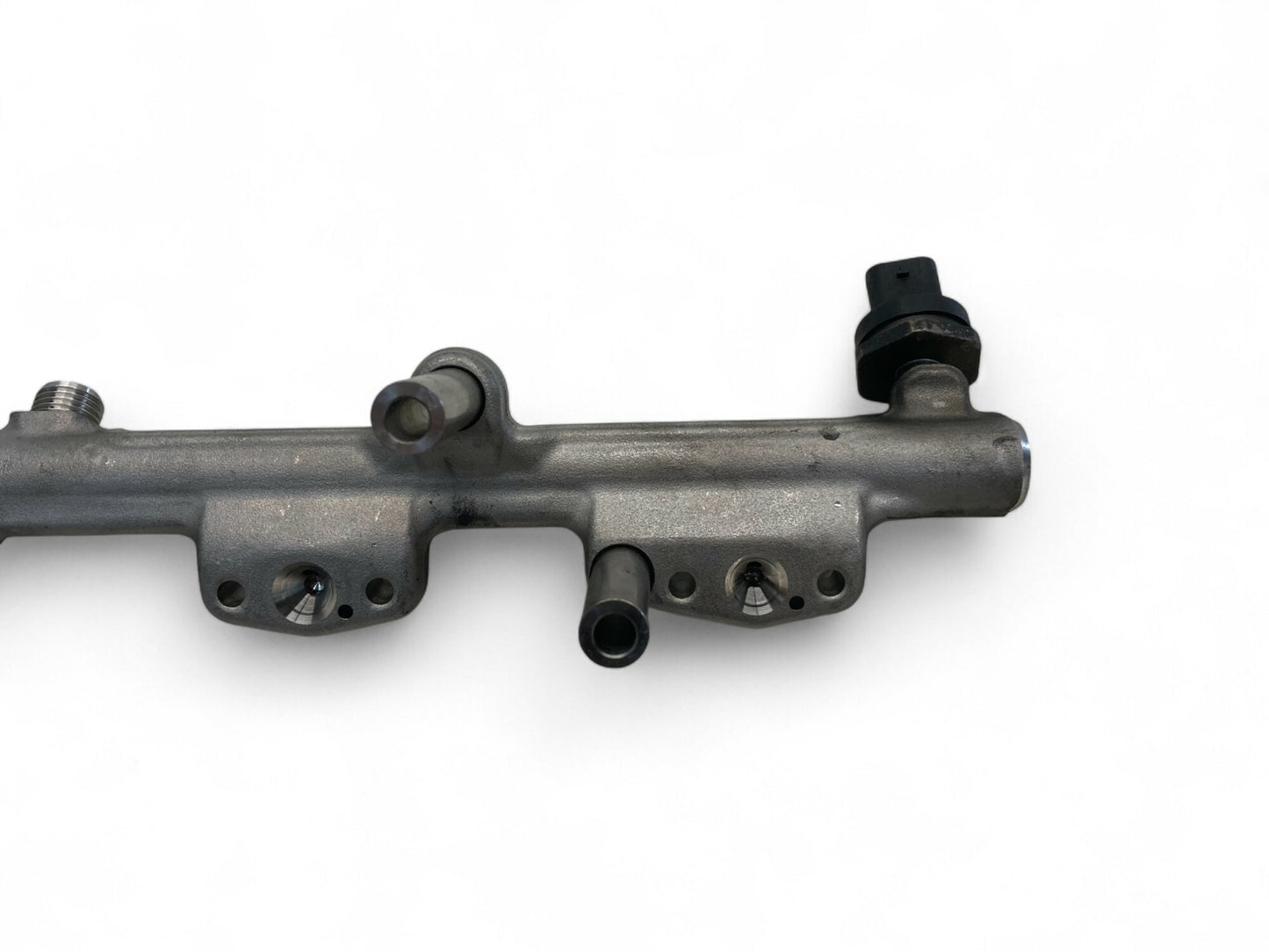 Mini Cooper S and JCW High Pressure Fuel Rail 13538665633 2020-2024 F5x F60