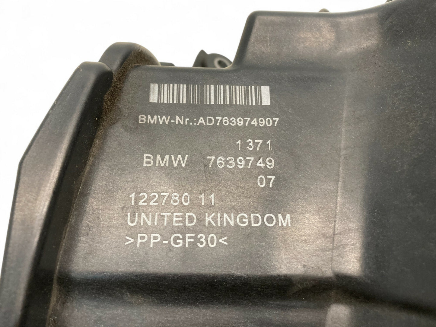 Mini Cooper Intake Muffler Air Box 13717639749 14-19 F5x F60 CLF56