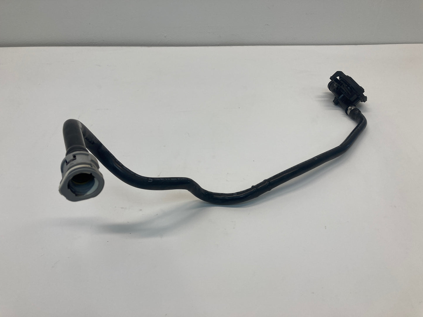 Mini Cooper Fuel Tank Vent Line with Leak Diagnosis Module 16137300677 F55