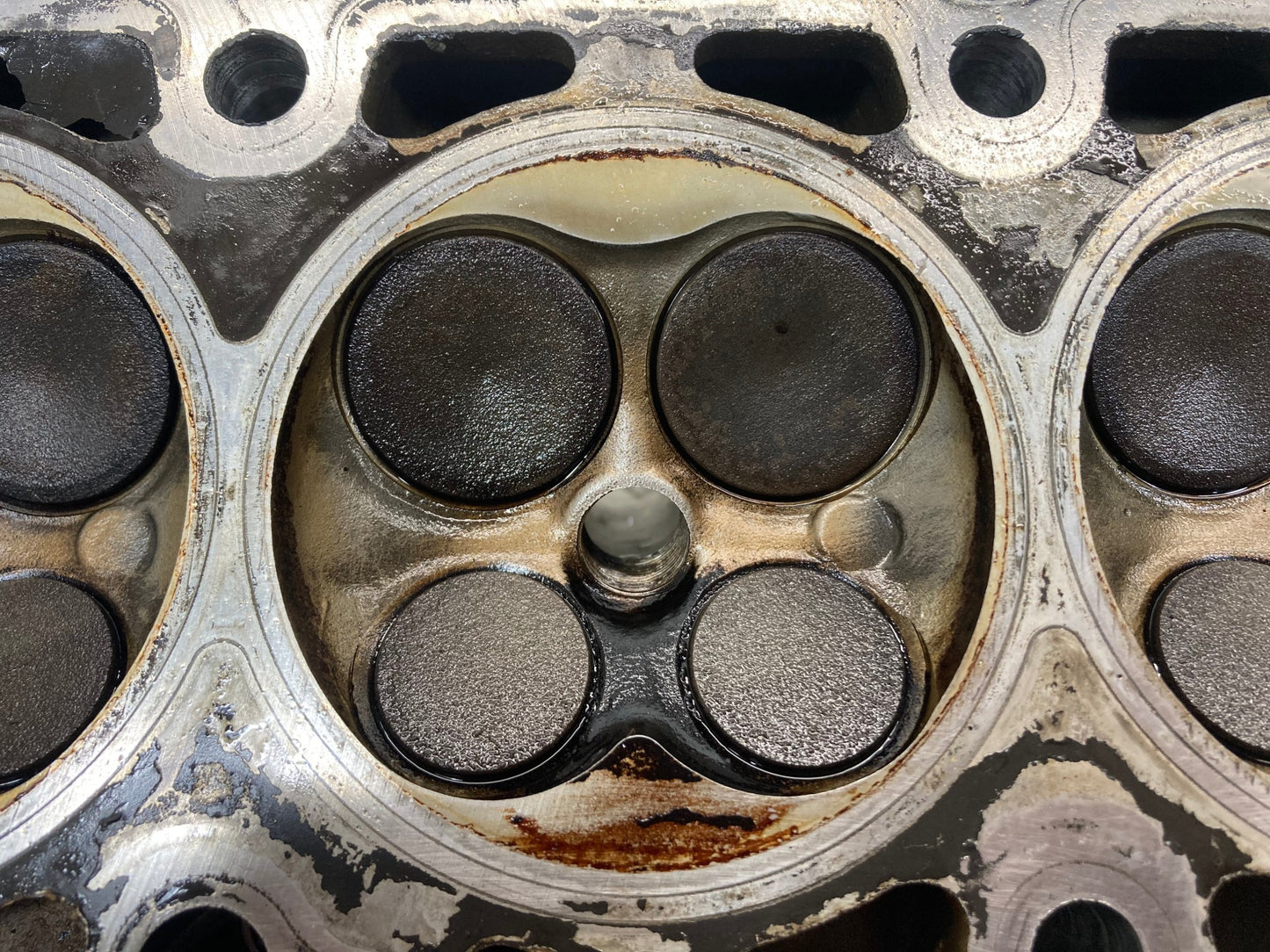 Mini Cooper Base W10 Engine Cylinder Head 11127508536 2002-2008 R50 R52 539