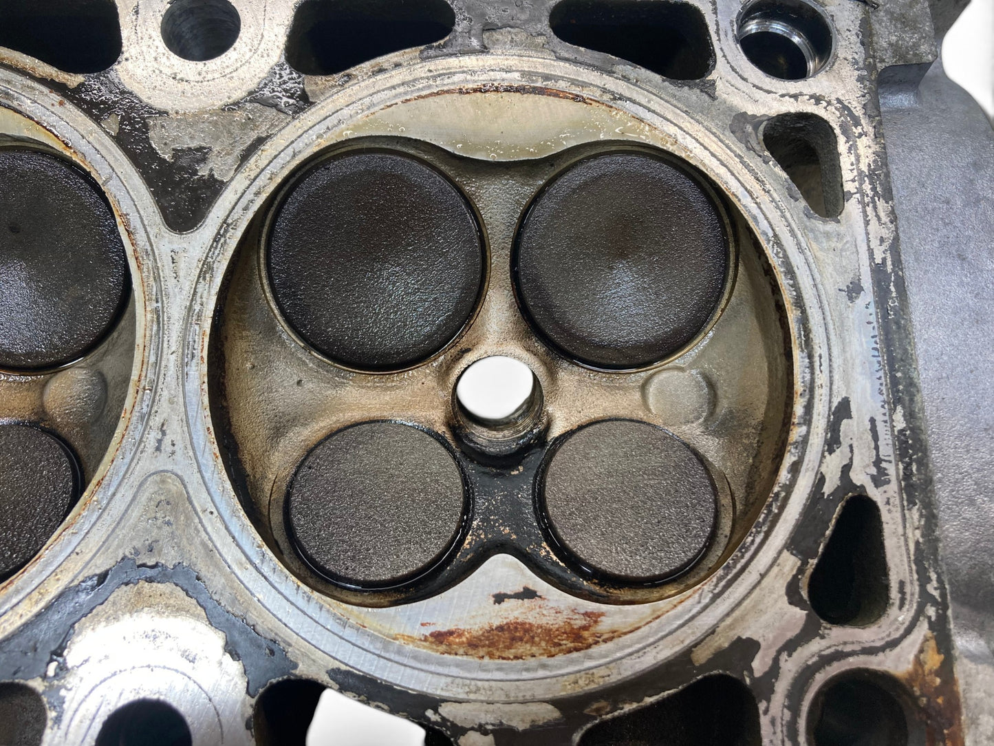 Mini Cooper Base W10 Engine Cylinder Head 11127508536 2002-2008 R50 R52 539