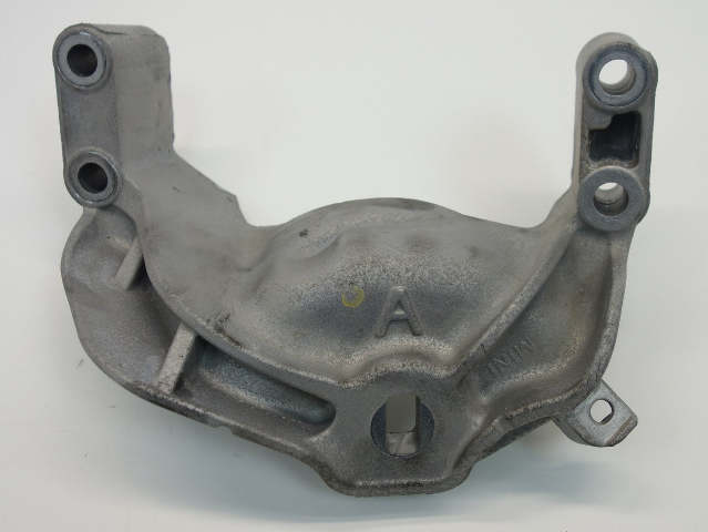 Mini Cooper S Automatic Engine Mount Supporting Bracket 22116768204 05-08 R52 R53