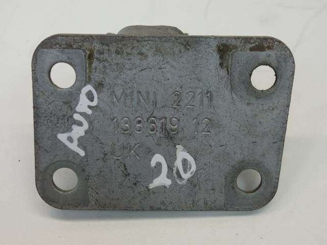 Mini Cooper S Automatic Lower Engine Mount Bracket 22116768205 05-08 R52 R53