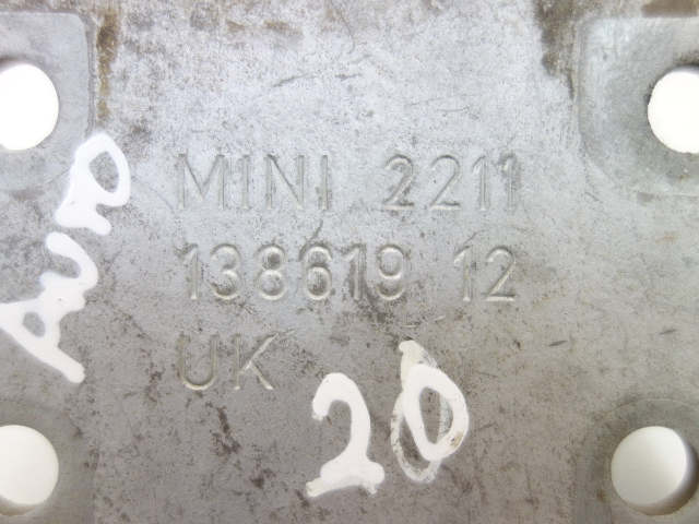 Mini Cooper S Automatic Lower Engine Mount Bracket 22116768205 05-08 R52 R53