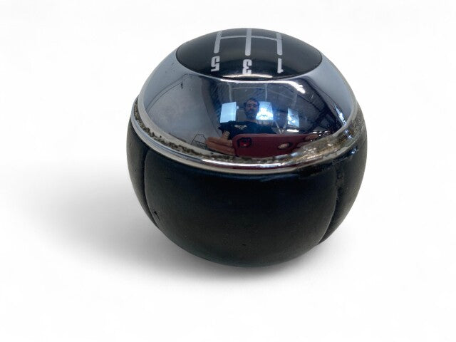 Mini Cooper Base 5 Speed  Shift Knob Black Leather 25117542279 02-08 R50 R52 511