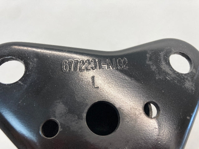 Mini Cooper Left Front Bumper Mount Bracket 31106772231 07-10 R55 R56 R57