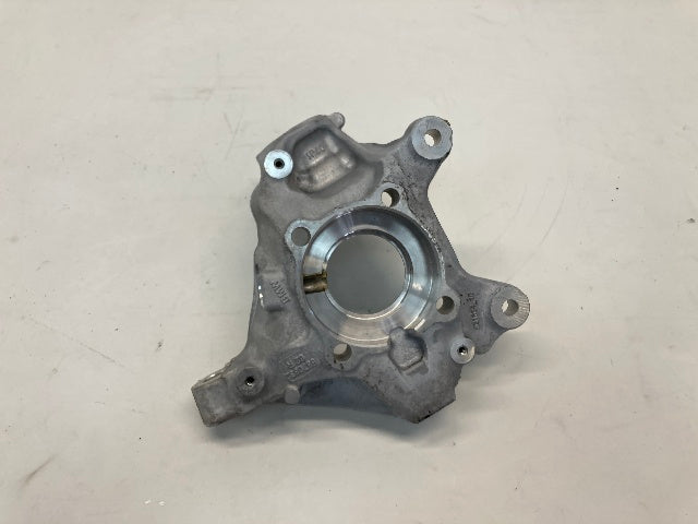 Mini Cooper Right Steering Knuckle Carrier 31216876644 F55 F56 F57