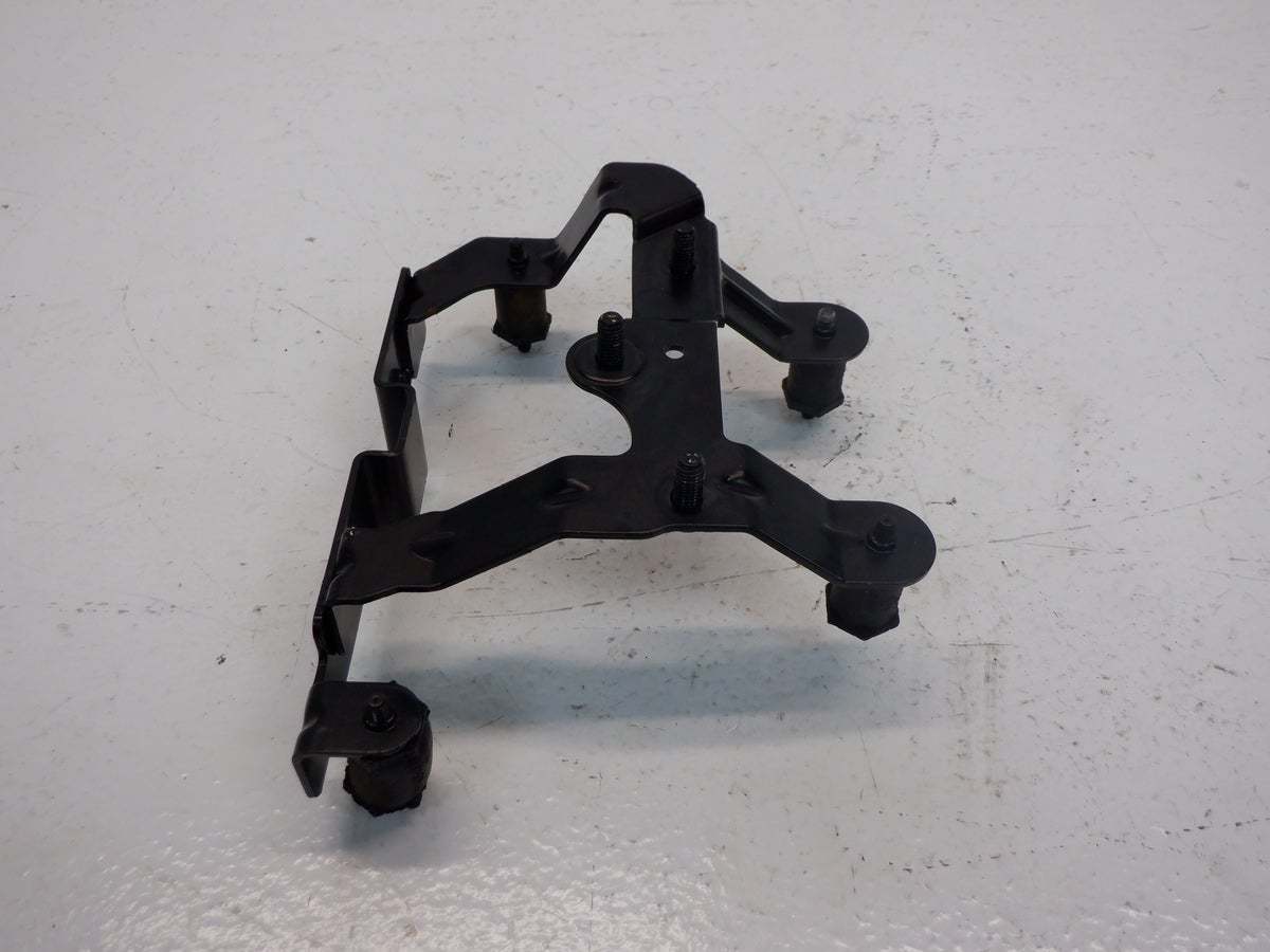 Mini Cooper Power Steering Pump Bracket 32416760252 02-08 R50 R52 R53