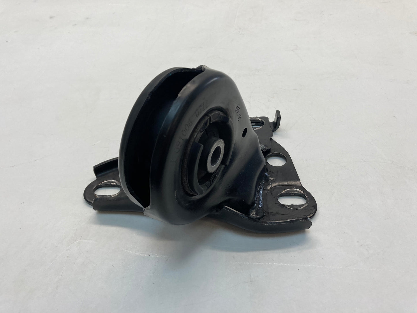 Mini Cooper Right Rear Trailing Arm Bracket 33306857796 03-08 R50 R52 R53 CLR52