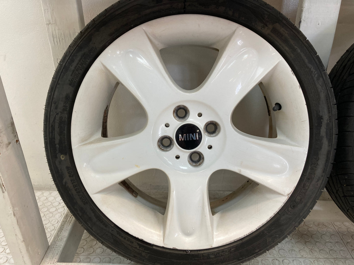Mini Cooper White 5-Star Spoke Wheels R91 36116784099 02-15 R5x 423
