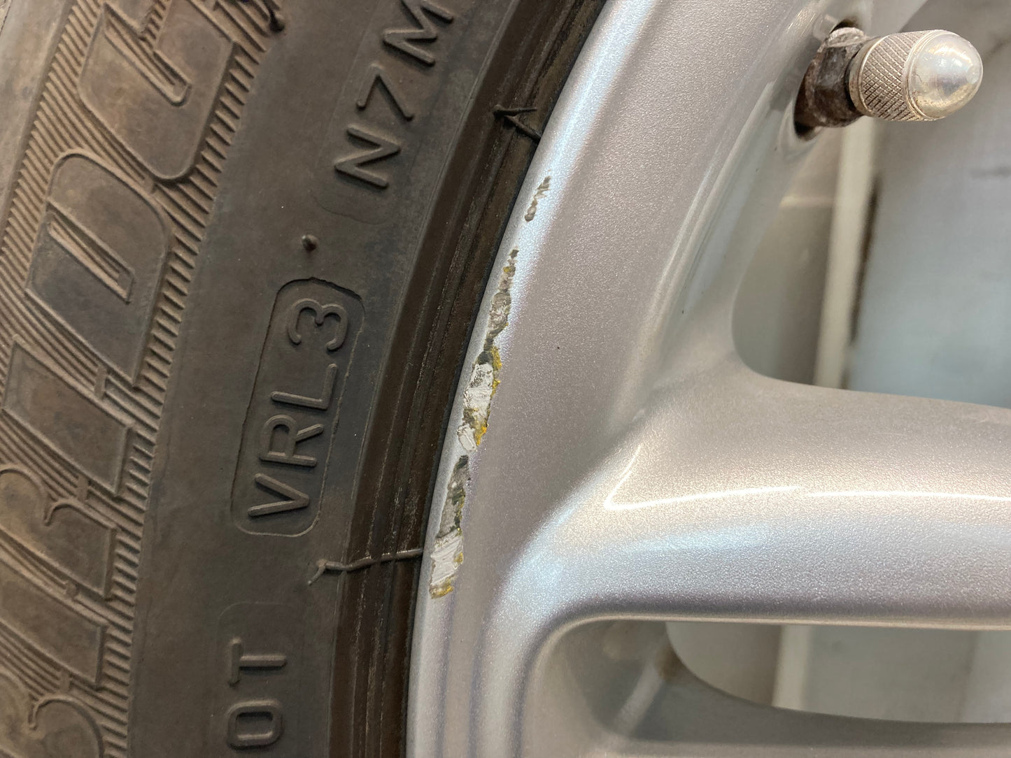 Mini Cooper 6-Star Twin Spoke Wheels R119 Silver 36116791940 02-15 507