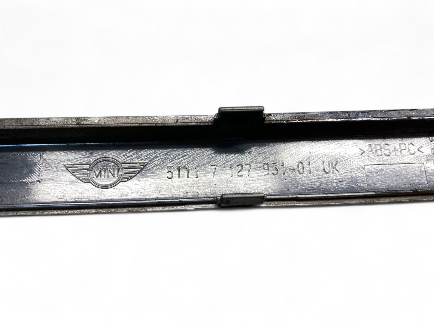 Mini Cooper Front Bumper Center Trim Chrome 51117127931 2005-2008 R50 R52 R53 513