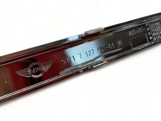 Mini Cooper Front Bumper Chrome Trim Center Finisher NEW 51117127931 05-08