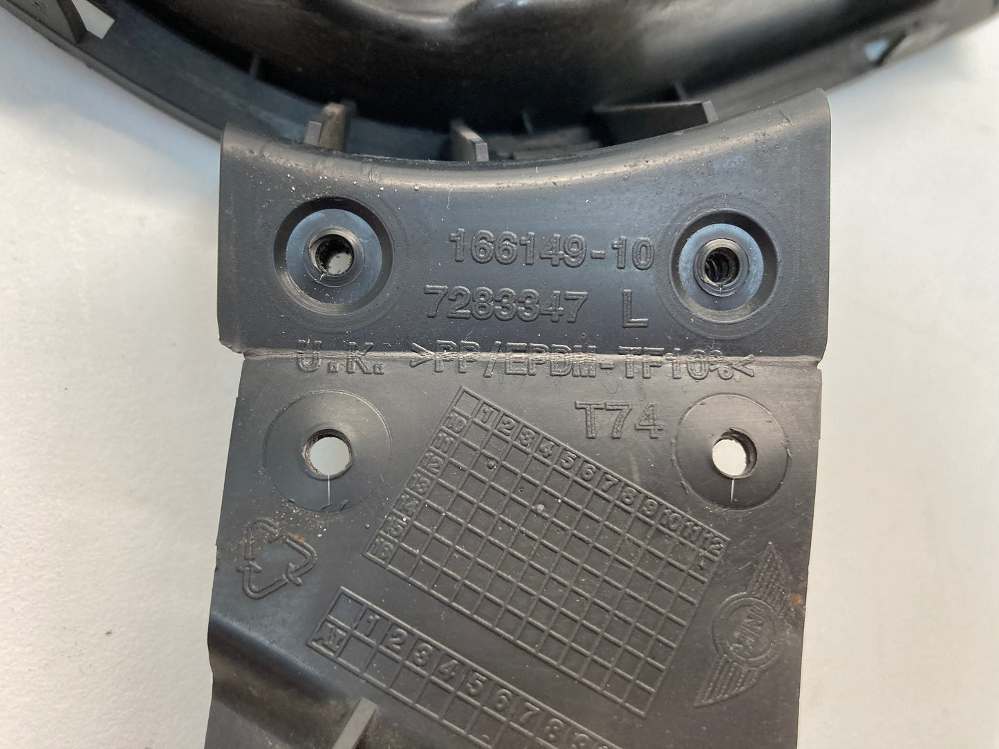 Mini Cooper Front JCW Aero Bumper Light Trim Left 51117283347 11-15 R5x