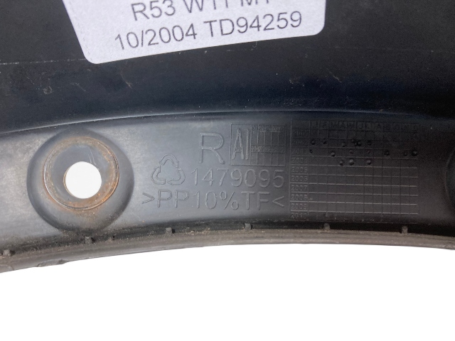 Mini Cooper S Right Rear Bumper Spoiler Trim 51121479095 02-08 R52 R53 557