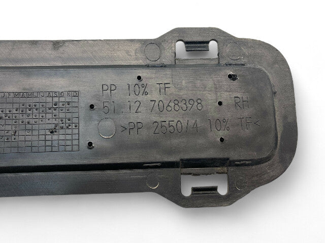 Mini Cooper S Right Rear Bumper Grille 51127068398 02-08 R52 R53