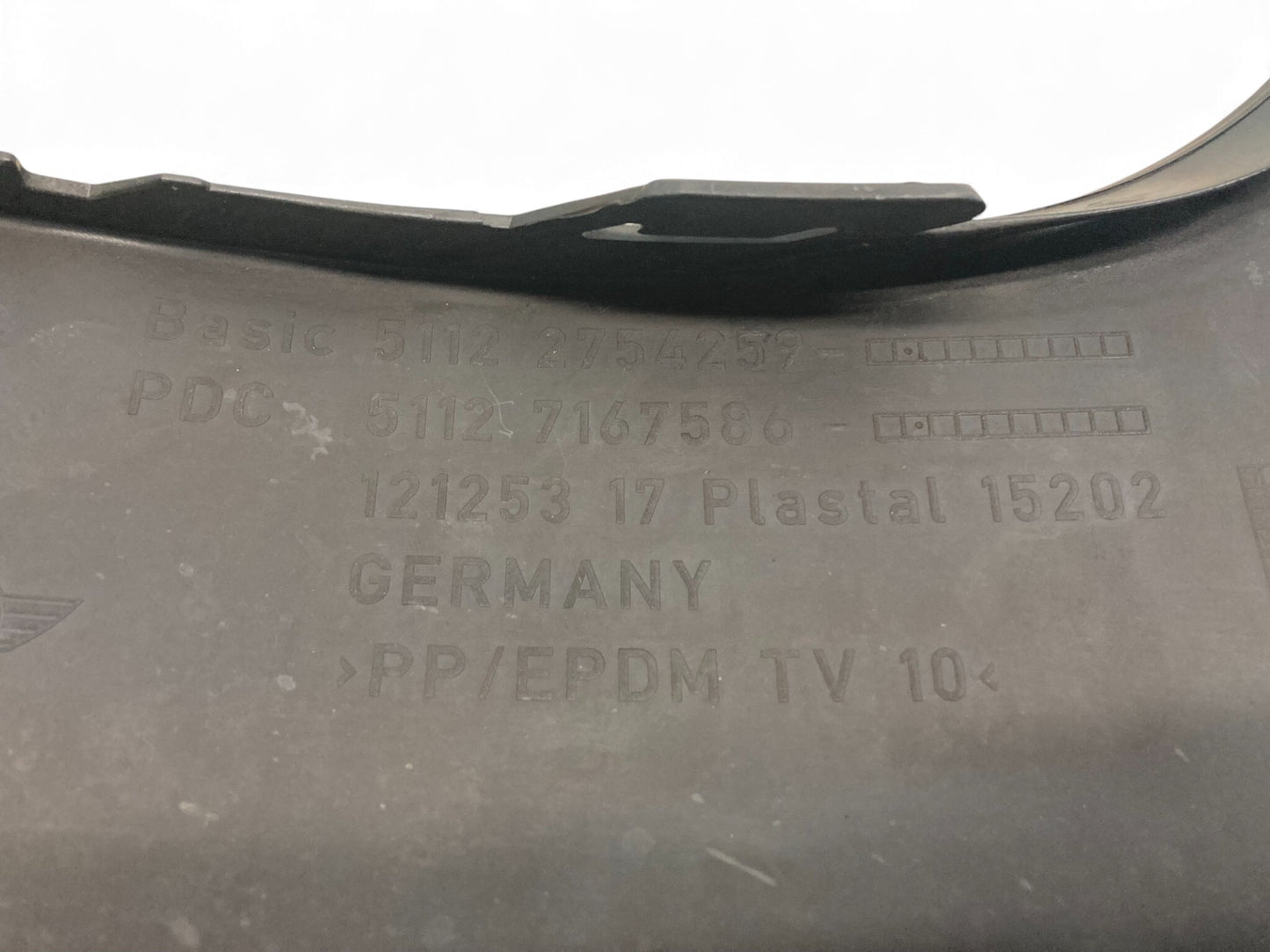 Mini Cooper Base Rear Bumper Center Spoiler Trim 51127167586 2008-2010 R55 509