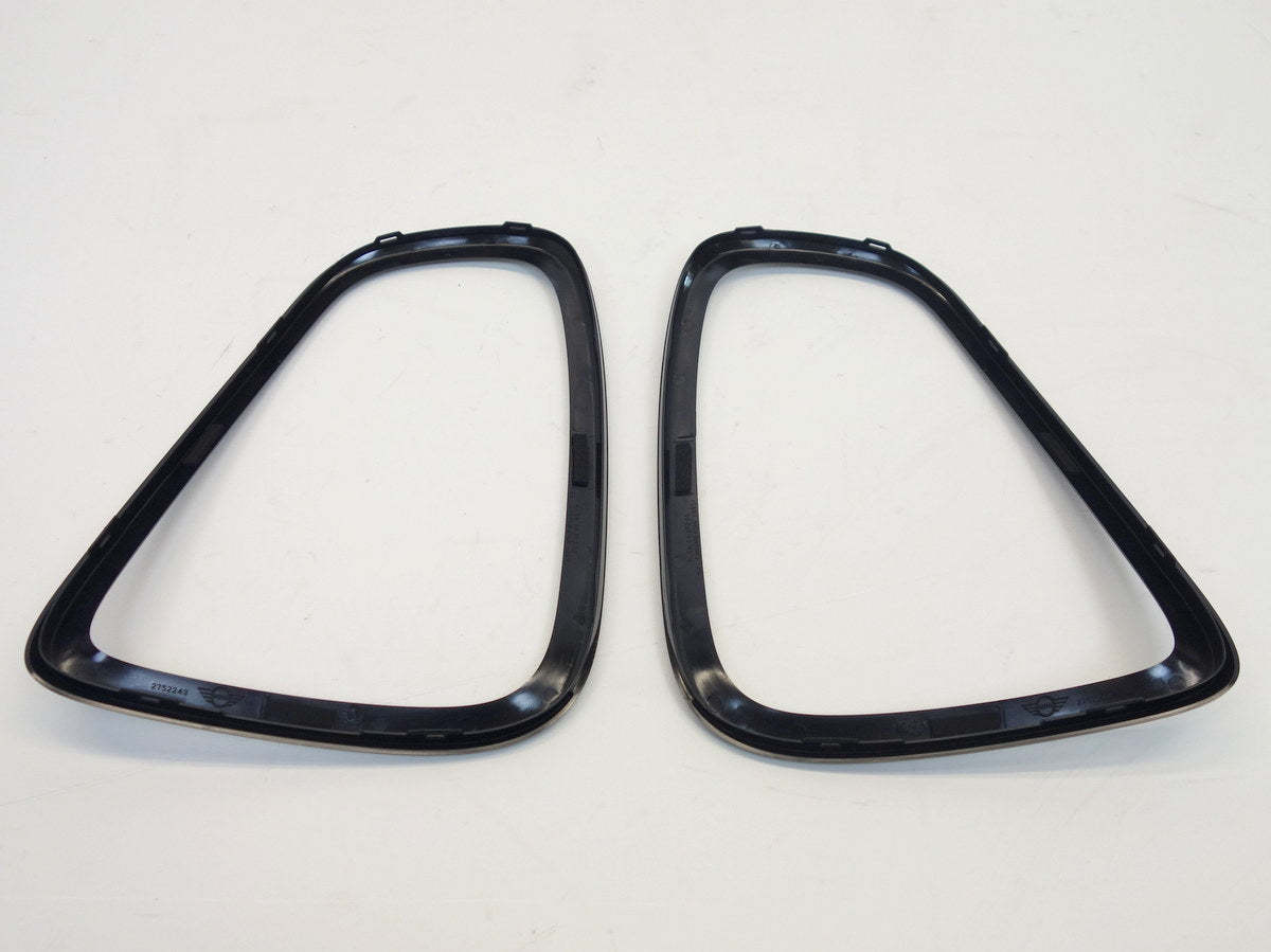 Mini Cooper Black Tail Light Trims NEW 51132296296 51132296297 07-15 R56 R57 R58 R59
