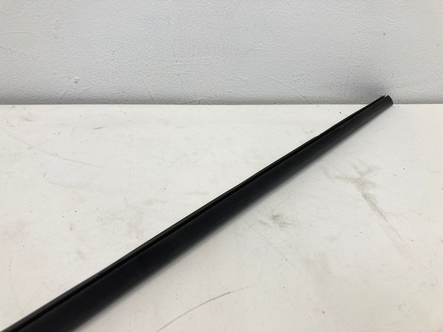 Mini Cooper Right Roof Gutter Molding Trim 51137032354 02-03 R50 R53