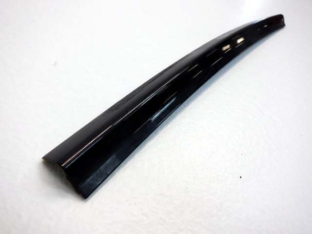 Mini Cooper Right Exterior B Pillar Column Trim Cover 51137146100 07-13 R56