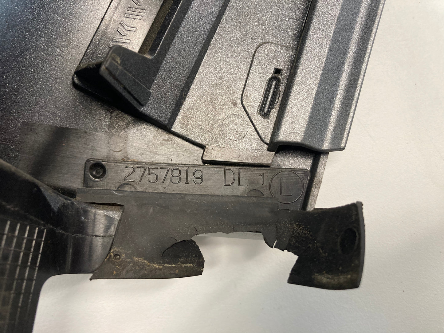 Mini Cooper Clubman Left Exterior C Column Cover Trim Silver 51137240229 08-14 R55 161