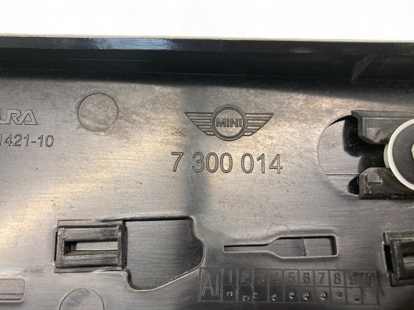 Mini Cooper Right Rear C Column Cover 51137300014 2014-2024 F56 485