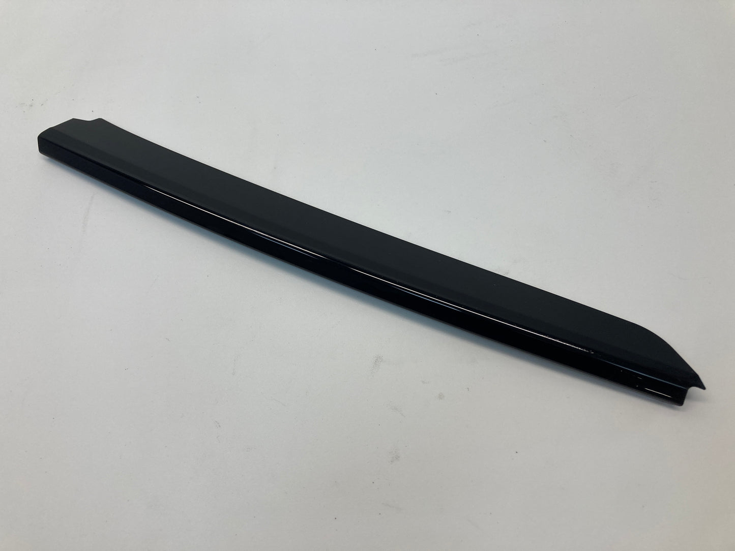 Mini Cooper 5 Door Right Exterior C Column Cover 51137328874 F55 369