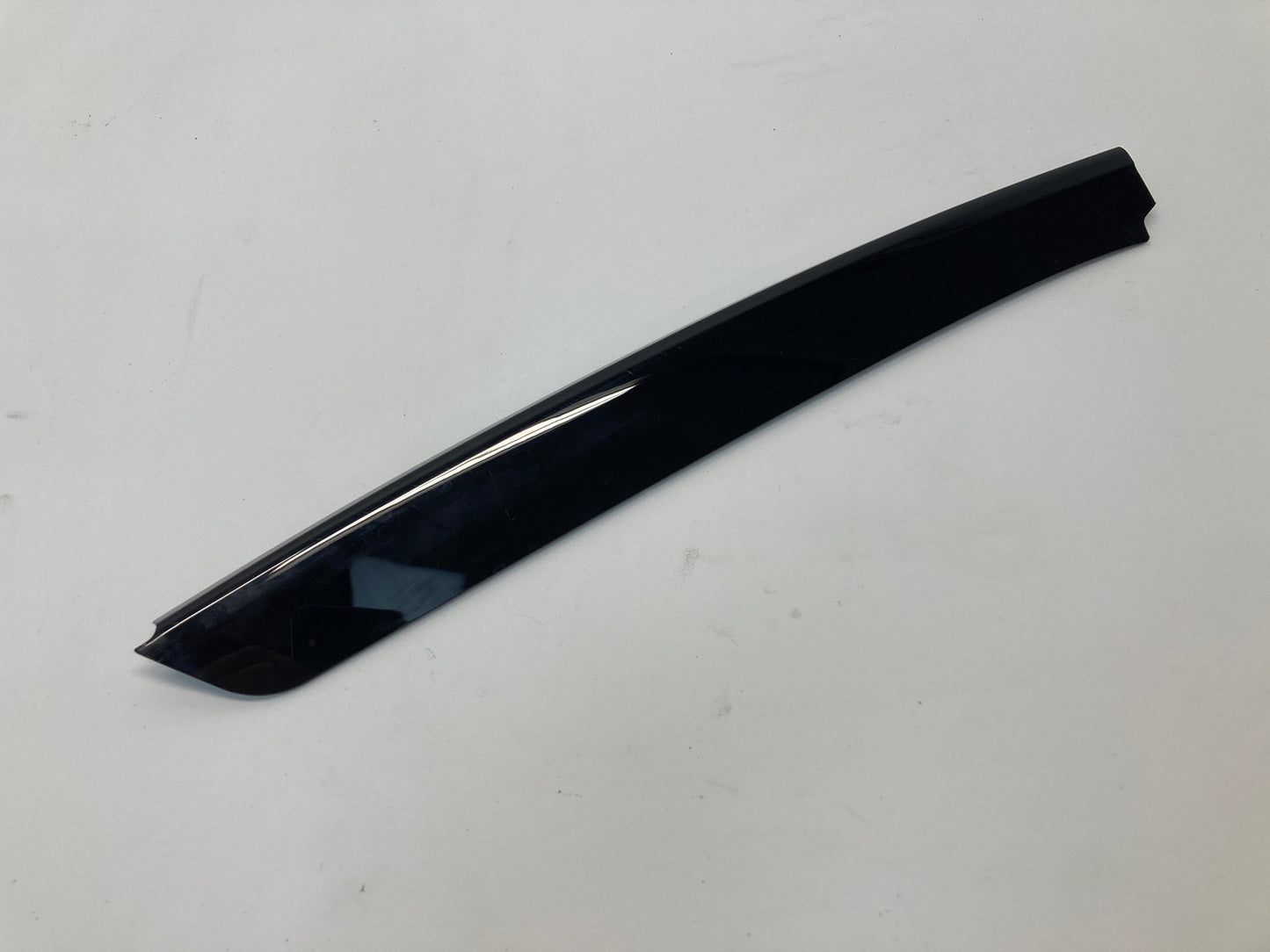 Mini Cooper 5 Door Right Exterior C Column Cover 51137328874 F55 369