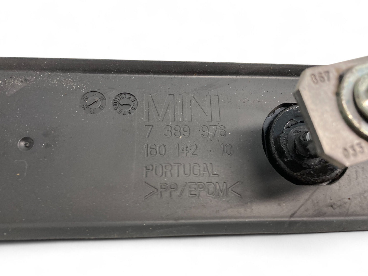 Mini Cooper Countryman Roof Railing Pair 51137389975 51137389976 17-24 F60 519