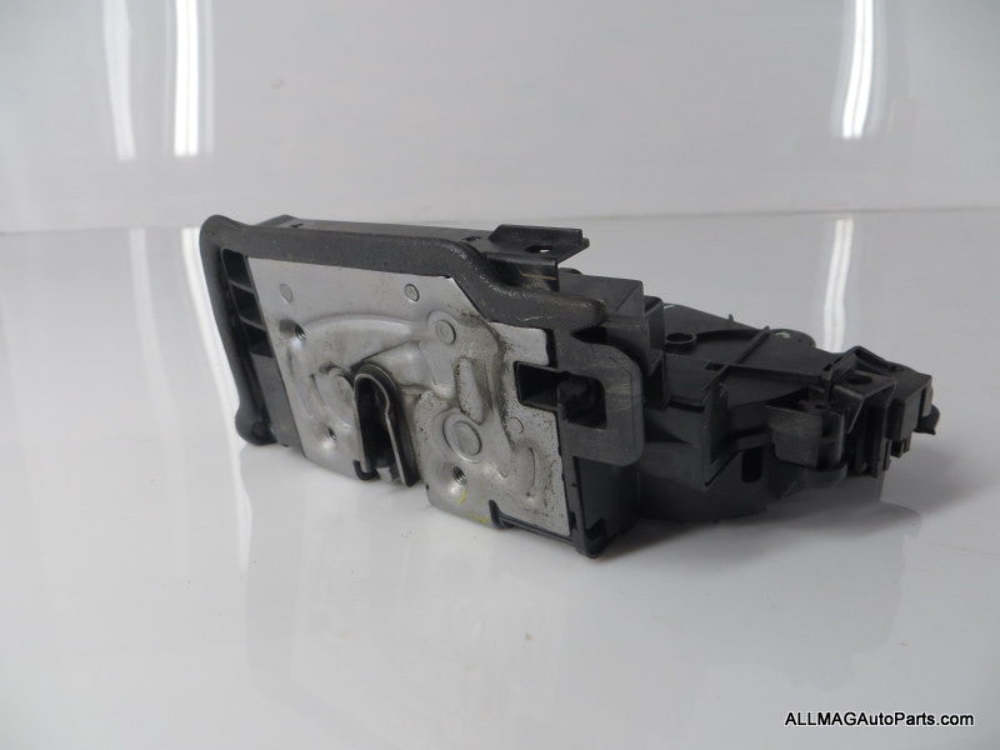 Mini Cooper Right Rear Door Latch 2015-2017 51227281942 F54 F55 F60