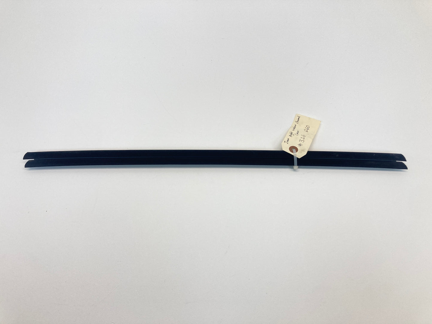 Mini Countryman Right Rear Inner Window Channel Cover 51359800610 11-16 R