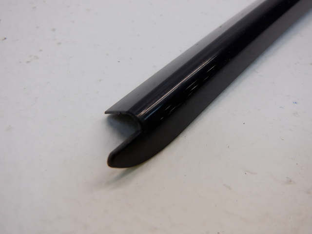 Mini Cooper Hatchback Left Column D Glass Trim 51367037401 02-06 R50 R53