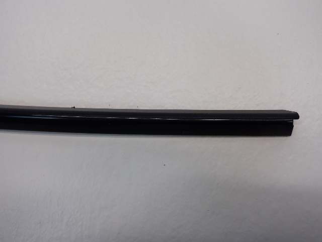 Mini Cooper Hatchback Right Column D Glass Trim 51367037402 02-06 R50 R53