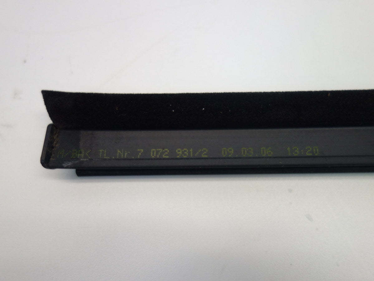 Mini Cooper Convertible Right Quarter Belt Line Trim Chrome 51367072932 05-08 R52