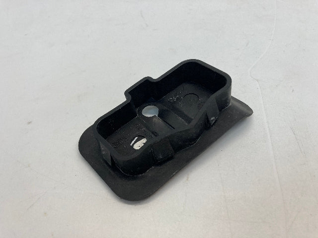 Mini Cooper Left Lateral Trim Catch Bracket Finisher 51437047765 02-06 R50 R53