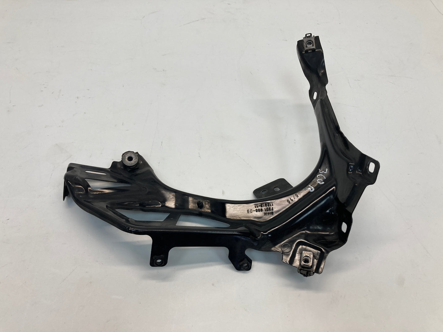 Mini Cooper Right Headlight Mount Bracket 51647301600 F55 F56 F57