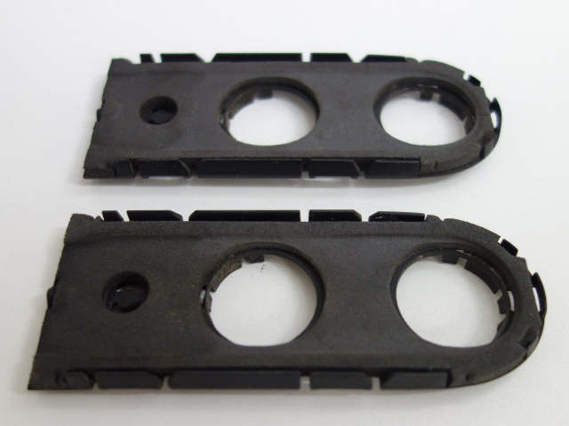 Mini Cooper Convertible Tailgate Hinge Cover Brackets 51717126523 05-08 R52