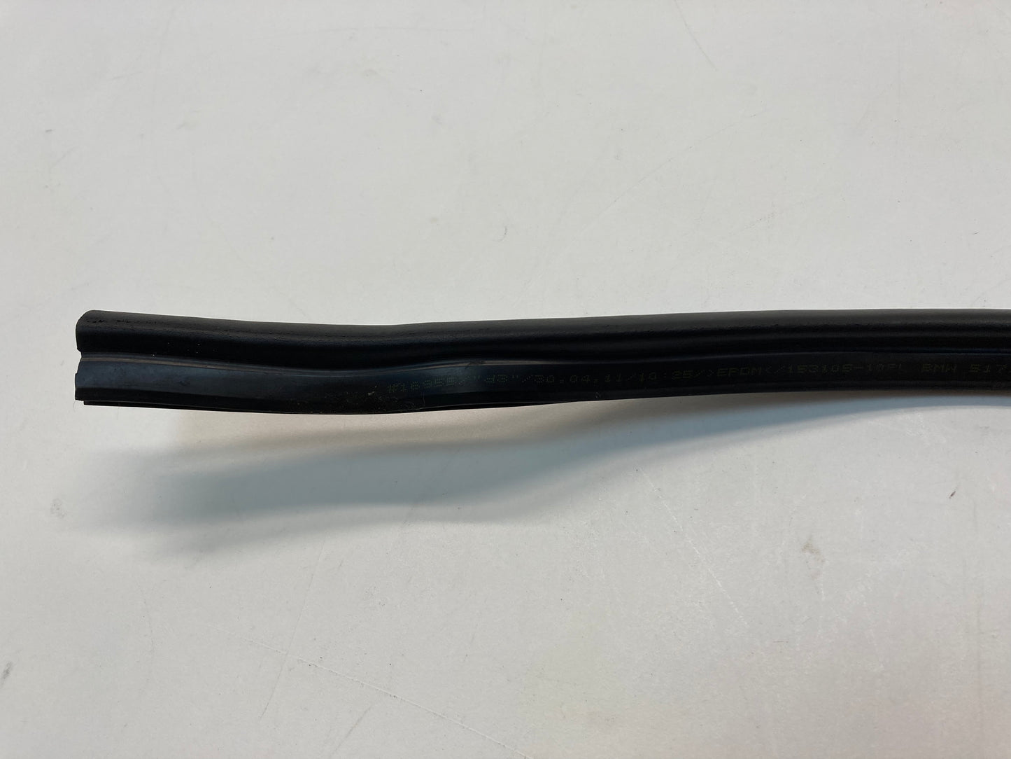 Mini Cooper Hood Cowl Seal Weatherstrip 51717148848 07-15 R5x