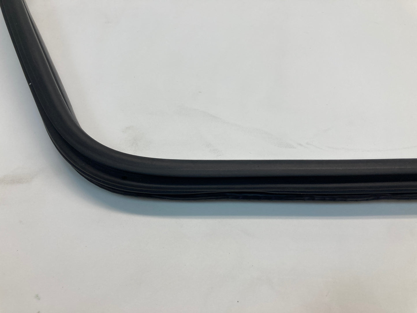 Mini Cooper 5 Door Left Rear Door Seal 51727440048 F55