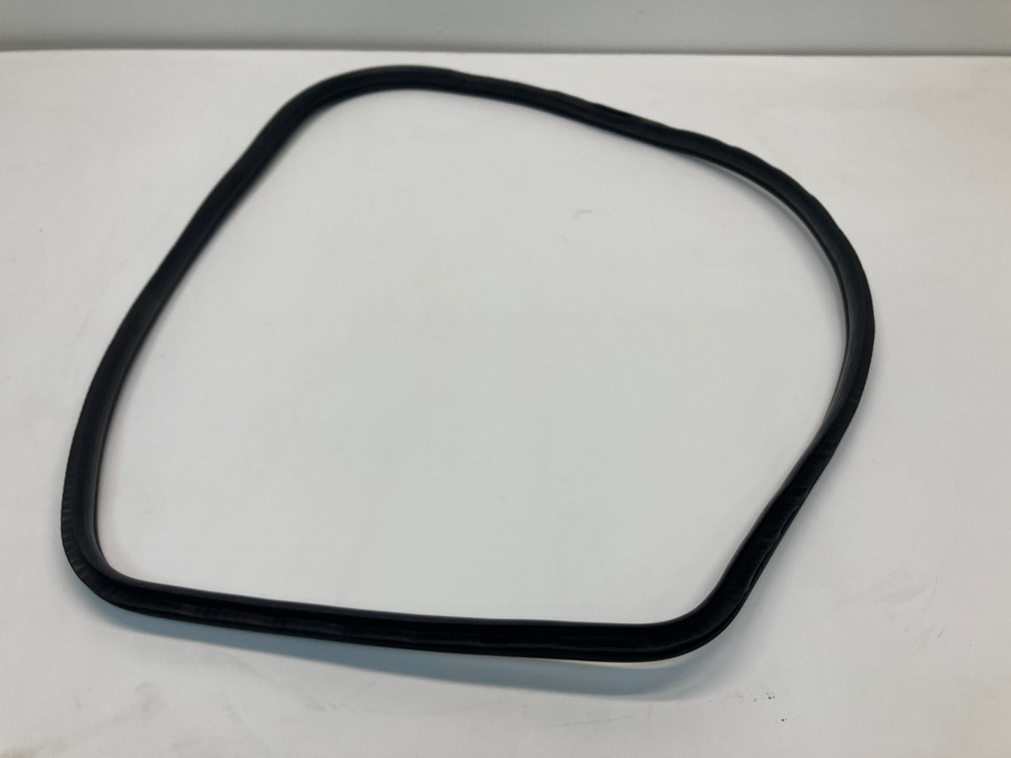 Mini Cooper 5 Door Left Rear Door Seal 51727440048 F55