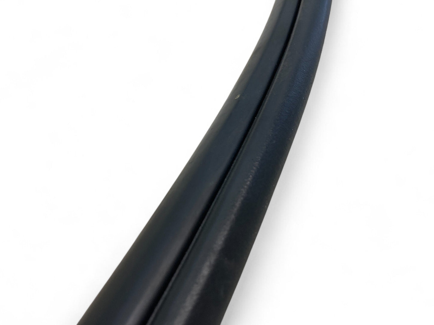 Mini Cooper Countryman Front Door Seal 51727475753 2017-2024 F60