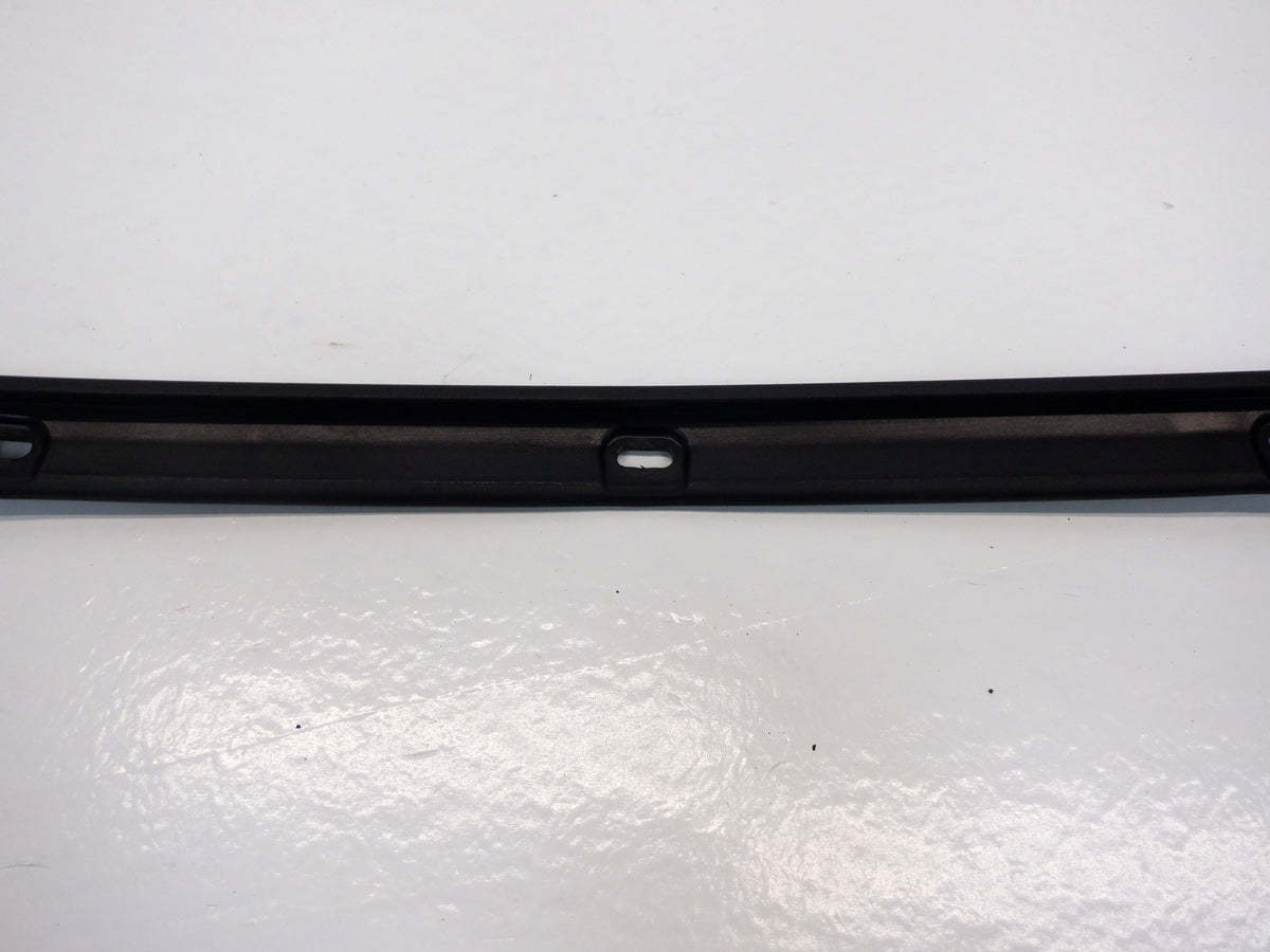 Mini Cooper Coupe Right Door Seal Mount 51762759202 2012-2015 R58
