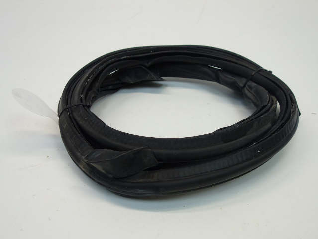 Mini Cooper Convertible Rear Tailgate Seal 51767178288 05-08 R52